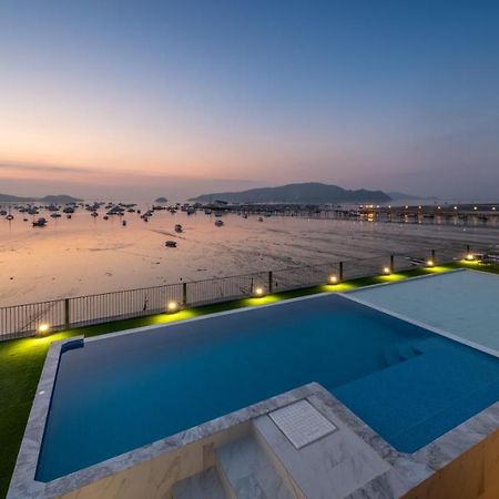 Shin Arch39 Phuket Beach Front - Sha Plus Chalong Buitenkant foto