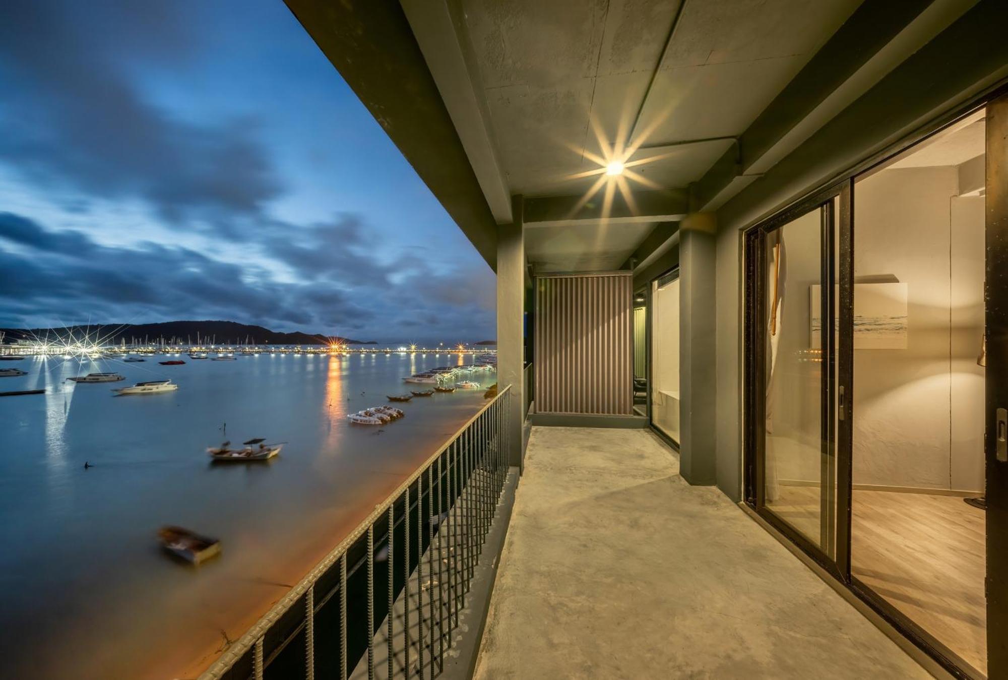 Shin Arch39 Phuket Beach Front - Sha Plus Chalong Buitenkant foto