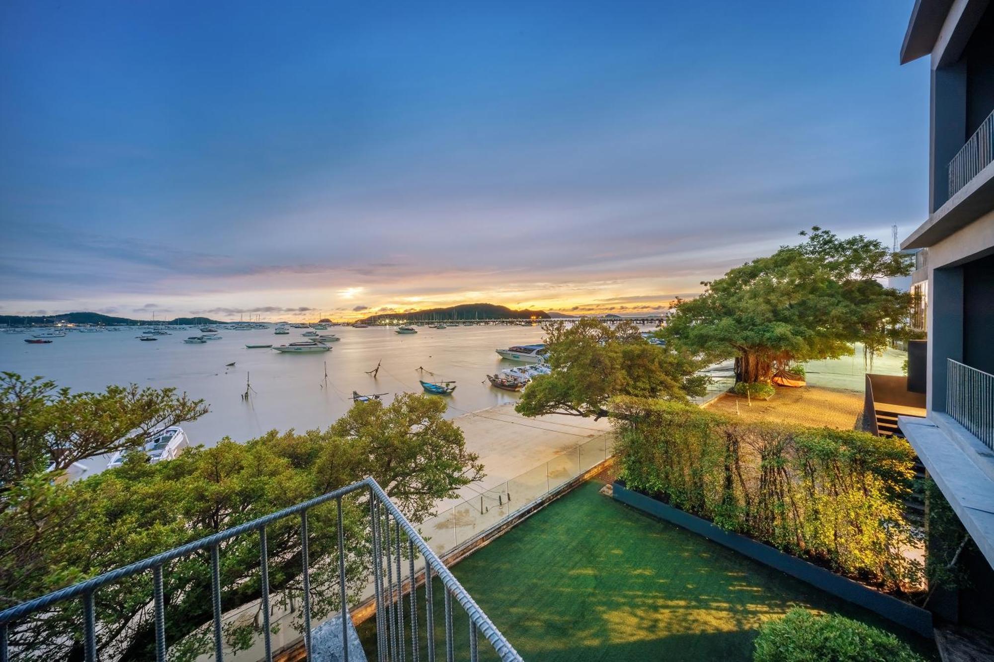 Shin Arch39 Phuket Beach Front - Sha Plus Chalong Buitenkant foto
