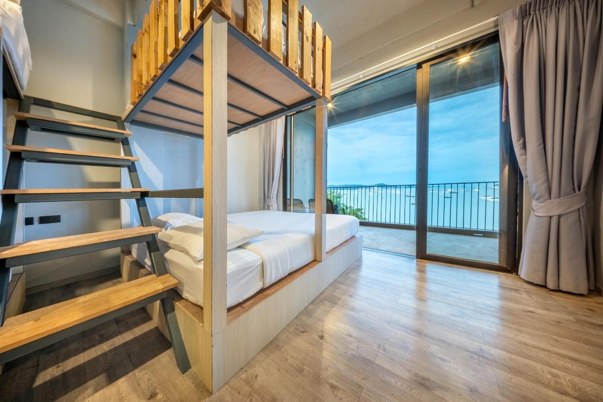 Shin Arch39 Phuket Beach Front - Sha Plus Chalong Buitenkant foto